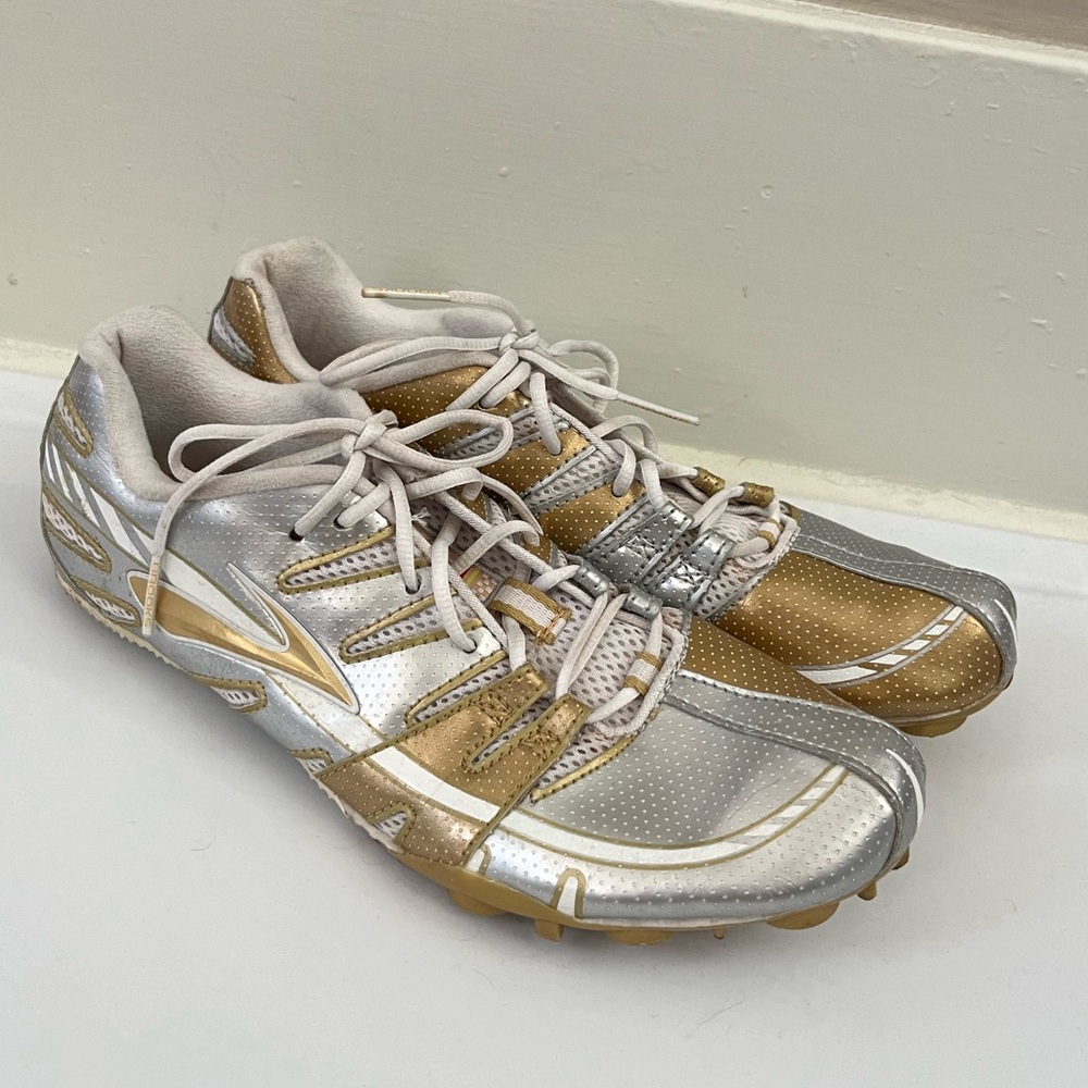 Brooks Track‎ Spikes Metallic Gold Silver Running Track and Field Size 10.5
